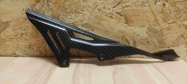 Kettingbeschermer carbon look voor Sur ron light Bee